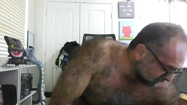 Snapshot of chainjulious chatting on October 16, 2025, 3:35 pm chainjulious online show from October 16, 2025, 3:35 pm