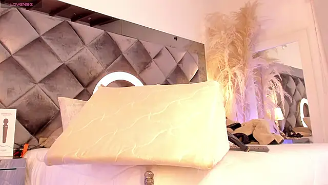 Snapshot of sofhiaa_adaams chatting on October 30, 2025, 11:16 pm sofhiaa adaams online show from October 30, 2025, 11:16 pm