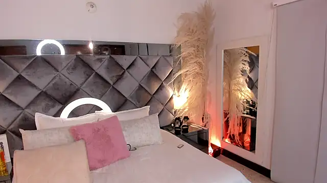 Snapshot of sofhiaa_adaams chatting on November 7, 2025, 10:43 pm sofhiaa adaams online show from November 7, 2025, 10:43 pm