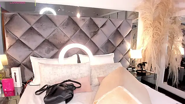 Snapshot of sofhiaa_adaams chatting on November 14, 2025, 10:18 pm sofhiaa adaams online show from November 14, 2025, 10:18 pm