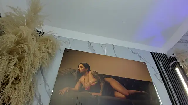 Snapshot of sofhiaa_adaams chatting on December 2, 2025, 10:05 pm sofhiaa adaams online show from December 2, 2025, 10:05 pm