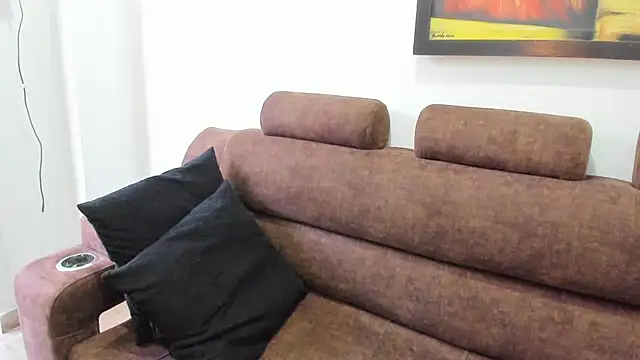 abby jose online show from October 16, 2025, 10:33 pm