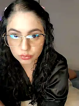 Snapshot of Lia_Hurley chatting on January 27, 2025, 7:35 pm Lia Hurley online show from January 27, 2025, 7:35 pm