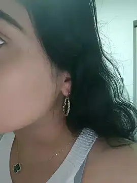 Snapshot of Lia_Hurley chatting on February 4, 2025, 12:44 pm Lia Hurley online show from February 4, 2025, 12:44 pm