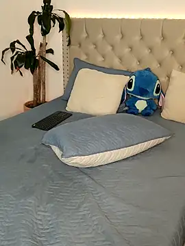 Snapshot of Lia_Hurley chatting on March 22, 2025, 11:42 pm Lia Hurley online show from March 22, 2025, 11:42 pm