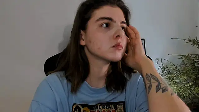 Snapshot of emmamurrr chatting on January 10, 2025, 6:38 pm emmamurrr online show from January 10, 2025, 6:38 pm