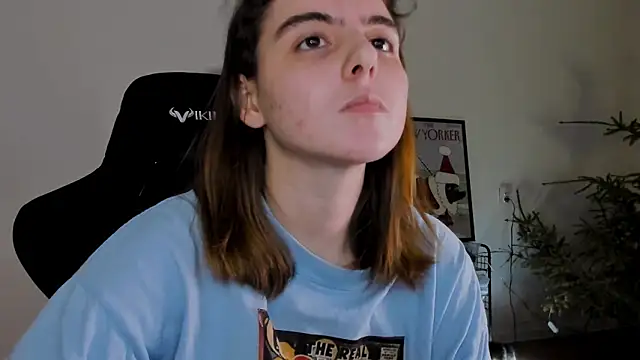 Snapshot of emmamurrr chatting on January 14, 2025, 7:43 pm emmamurrr online show from January 14, 2025, 7:43 pm