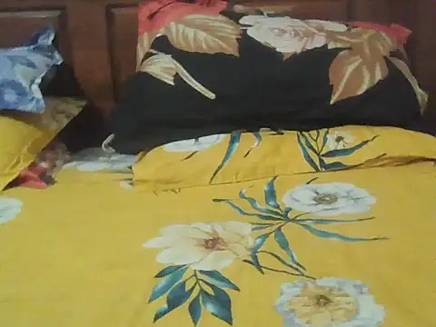 Nuttysub online show from December 1, 2025, 1:54 am