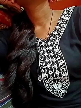 Snapshot of Mangla_Bhabhi chatting on November 1, 2025, 3:08 am Mangla Bhabhi online show from November 1, 2025, 3:08 am