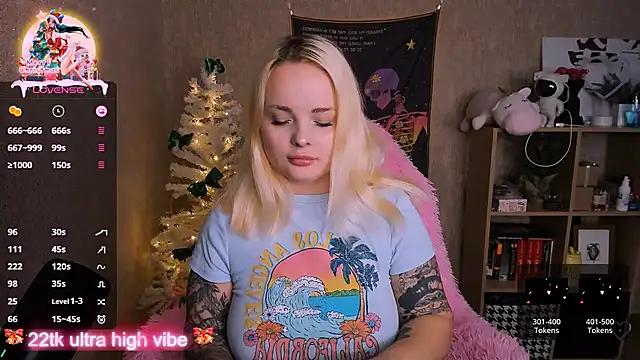 Snapshot of flower_sarah_ chatting on January 3, 2025, 1:36 pm flower sarah online show from January 3, 2025, 1:36 pm