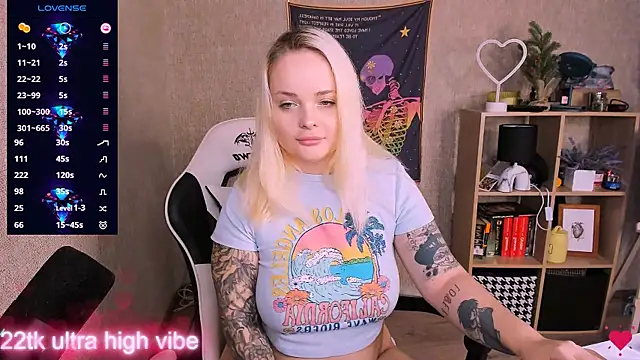 Snapshot of flower_sarah_ chatting on February 12, 2025, 10:56 am flower sarah online show from February 12, 2025, 10:56 am