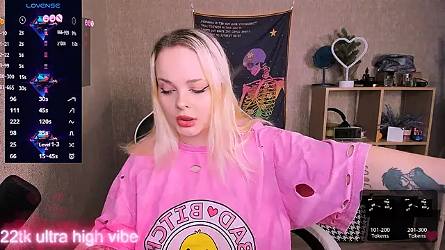 Snapshot of flower_sarah_ chatting on February 14, 2025, 6:23 am flower sarah online show from February 14, 2025, 6:23 am