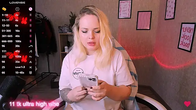 Snapshot of flower_sarah_ chatting on March 5, 2025, 7:05 am flower sarah online show from March 5, 2025, 7:05 am