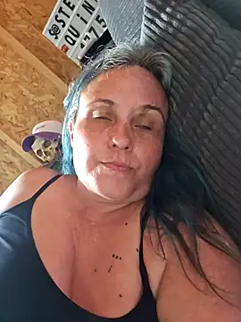 stellaquinn1775 online show from November 19, 2025, 8:53 pm