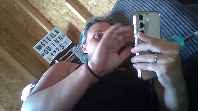 stellaquinn1775 online show from December 17, 2025, 6:36 pm