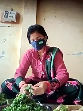 Mamta Chaterjee online show from October 29, 2025, 1:52 am