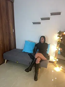 alexa joonesofficial online show from January 24, 2025, 2:07 am