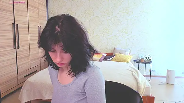 JulisSweet online show from September 19, 2025, 6:59 am