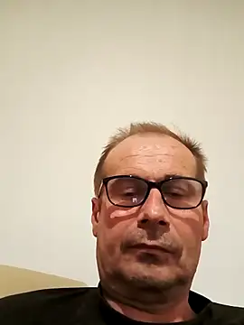 Snapshot of gendos777 chatting on October 13, 2025, 10:32 pm gendos777 online show from October 13, 2025, 10:32 pm