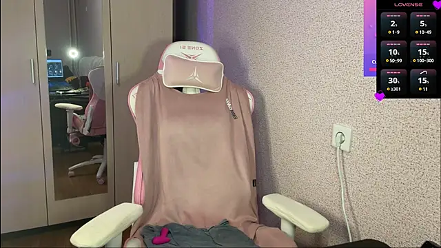 Snapshot of Katrin__kiss chatting on February 6, 2025, 5:40 pm Katrin kiss online show from February 6, 2025, 5:40 pm