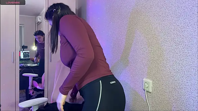 Snapshot of Katrin__kiss chatting on February 13, 2025, 10:00 pm Katrin kiss online show from February 13, 2025, 10:00 pm