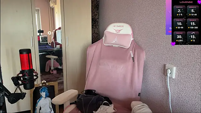 Snapshot of Katrin__kiss chatting on March 1, 2025, 2:13 pm Katrin kiss online show from March 1, 2025, 2:13 pm