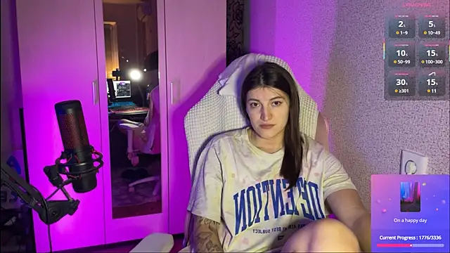 Snapshot of Katrin__kiss chatting on March 22, 2025, 5:41 pm Katrin kiss online show from March 22, 2025, 5:41 pm