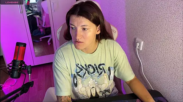 Snapshot of Katrin__kiss chatting on September 15, 2025, 12:16 pm Katrin kiss online show from September 15, 2025, 12:16 pm