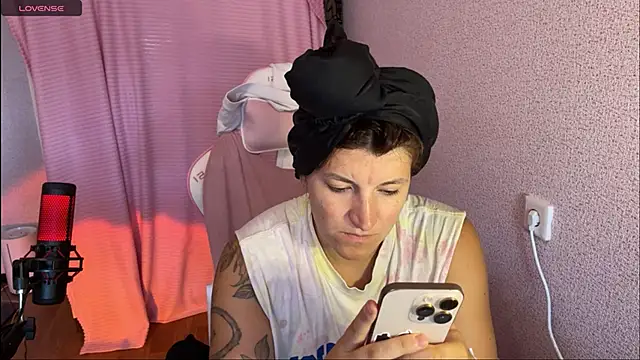 Snapshot of Katrin__kiss chatting on September 23, 2025, 1:25 pm Katrin kiss online show from September 23, 2025, 1:25 pm