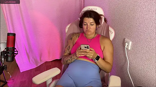 Snapshot of Katrin__kiss chatting on September 24, 2025, 9:12 am Katrin kiss online show from September 24, 2025, 9:12 am