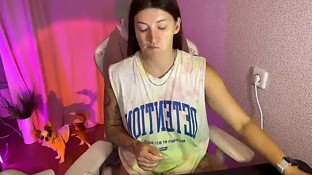 Snapshot of Katrin__kiss chatting on October 5, 2025, 11:19 am Katrin kiss online show from October 5, 2025, 11:19 am