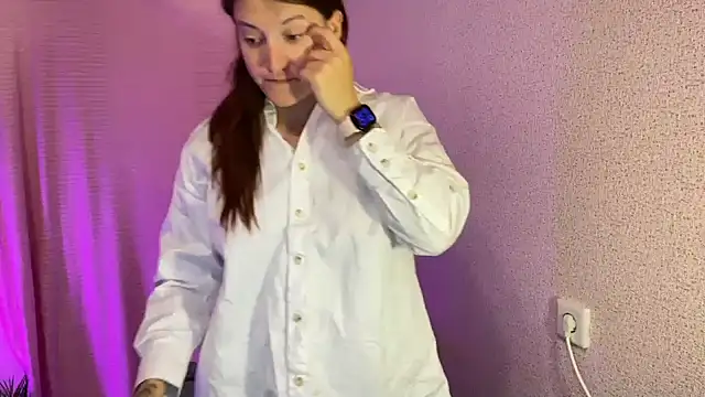 Snapshot of Katrin__kiss chatting on October 14, 2025, 5:47 pm Katrin kiss online show from October 14, 2025, 5:47 pm