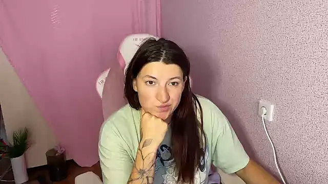 Snapshot of Katrin__kiss chatting on October 24, 2025, 10:55 am Katrin kiss online show from October 24, 2025, 10:55 am