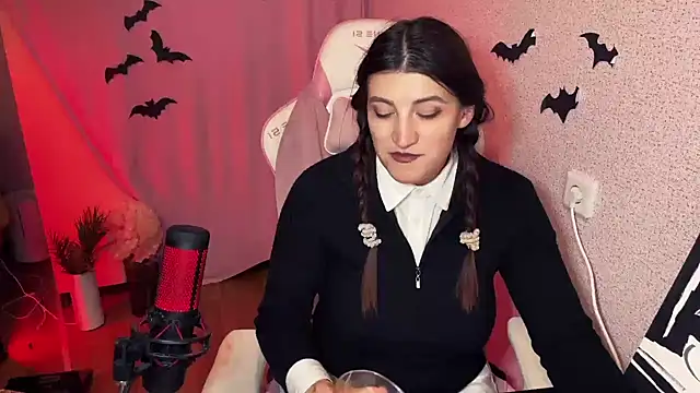 Snapshot of Katrin__kiss chatting on October 29, 2025, 8:32 pm Katrin kiss online show from October 29, 2025, 8:32 pm