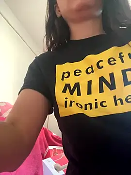 Snapshot of melisabunnny chatting on September 22, 2025, 11:45 am melisabunnny online show from September 22, 2025, 11:45 am