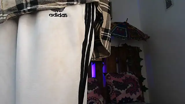 Snapshot of SARA_VAL3NTINA_ chatting on March 15, 2025, 12:15 am SARA VAL3NTINA online show from March 15, 2025, 12:15 am