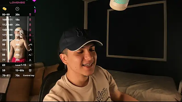 Snapshot of Brat_ chatting on December 6, 2024, 8:18 pm Brat online show from December 6, 2024, 8:18 pm