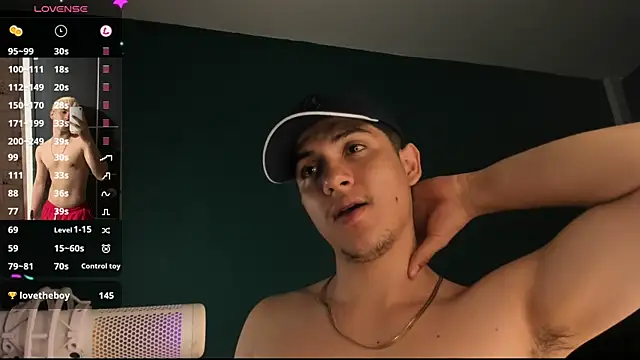 Snapshot of Brat_ chatting on December 6, 2024, 11:25 pm Brat online show from December 6, 2024, 11:25 pm