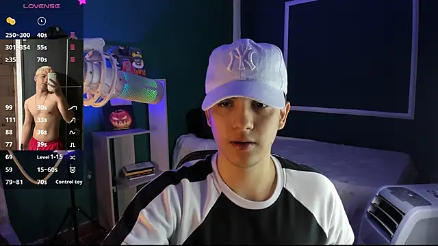 Snapshot of Brat_ chatting on December 13, 2024, 2:27 pm Brat online show from December 13, 2024, 2:27 pm