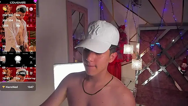 Snapshot of Brat_ chatting on December 30, 2024, 7:00 pm Brat online show from December 30, 2024, 7:00 pm