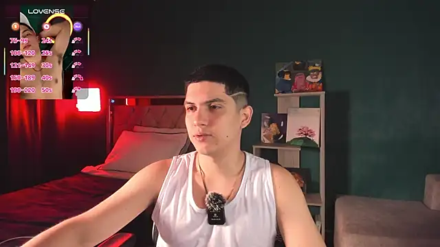 Snapshot of Brat_ chatting on September 9, 2025, 11:04 pm Brat online show from September 9, 2025, 11:04 pm