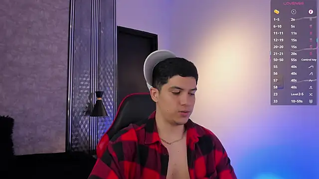 Snapshot of Brat_ chatting on November 11, 2025, 9:26 pm Brat online show from November 11, 2025, 9:26 pm