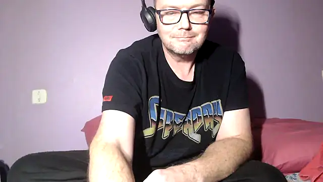 hairy orbite online show from December 15, 2025, 8:24 pm