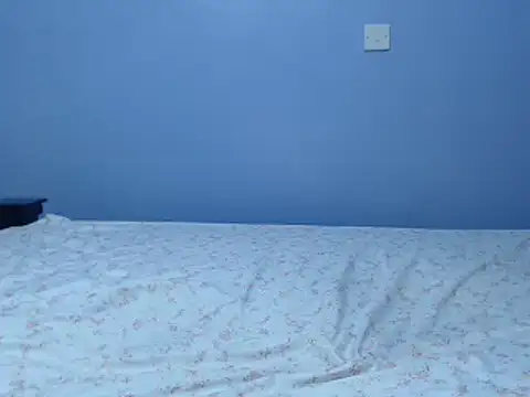 Gweneve online show from March 15, 2025, 6:10 pm