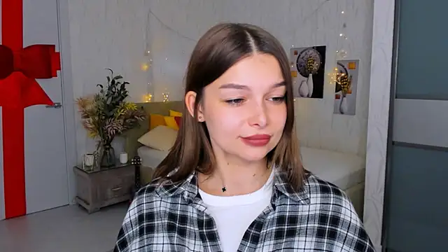 ContinentOfTranquility online show from February 4, 2025, 8:46 am