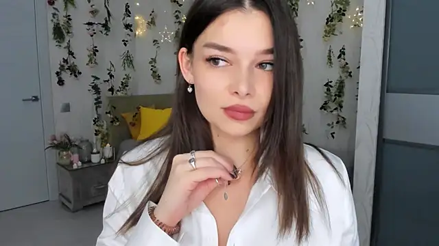 ContinentOfTranquility online show from November 6, 2025, 1:06 am