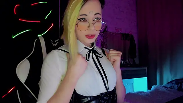 Snapshot of snake__bites chatting on October 9, 2025, 8:40 pm snake bites online show from October 9, 2025, 8:40 pm