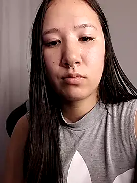 Japabaixinha online show from February 17, 2025, 3:58 am