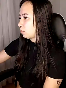 Japabaixinha online show from February 21, 2025, 3:01 am