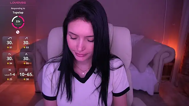 Snapshot of MilaSecrett chatting on November 23, 2025, 2:17 pm MilaSecrett online show from November 23, 2025, 2:17 pm